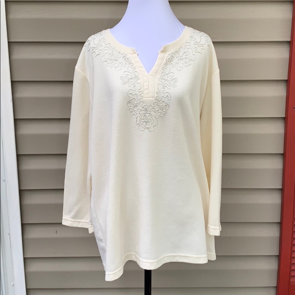 Fashion Classics women’s ivory 3/4 sleeve knit top